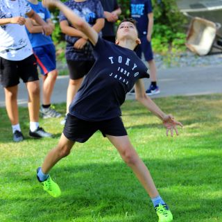 Loading...