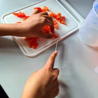 Loading...